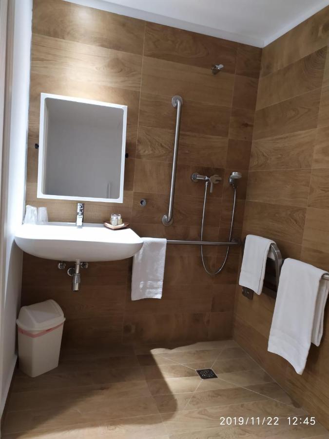 Epsilon Alcaniz Hotel מראה חיצוני תמונה