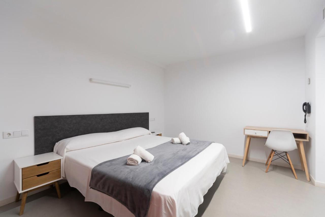 Epsilon Alcaniz Hotel מראה חיצוני תמונה